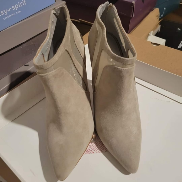 Reiss Bay dove grey suede ankle boots booties pump size 5 - Picture 1 of 4